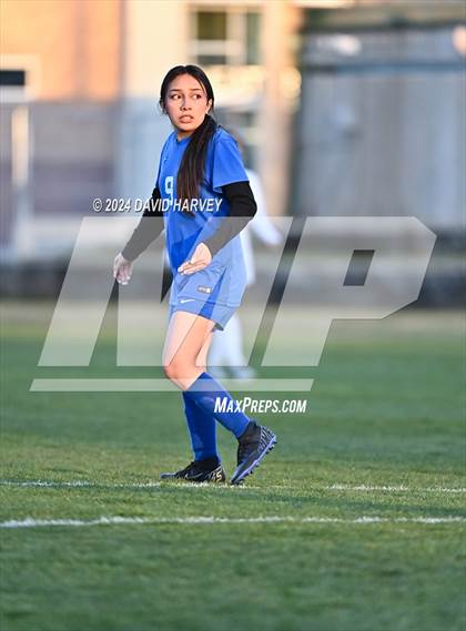 Thumbnail 2 in Gateway vs Alameda photogallery.