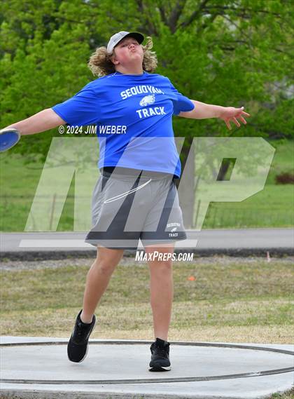 Thumbnail 3 in Warner Eagles Invitational photogallery.