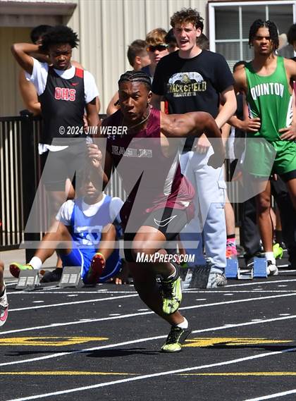 Thumbnail 1 in Warner Eagles Invitational photogallery.