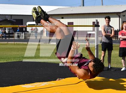 Thumbnail 2 in Warner Eagles Invitational photogallery.