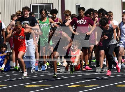 Thumbnail 2 in Warner Eagles Invitational photogallery.