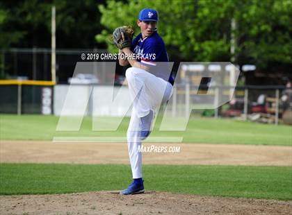 Thumbnail 2 in Nashville vs. Fairfield (IHSA 2A Sectional Semifinal) photogallery.