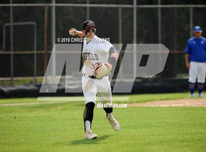 Thumbnail 2 in Nashville vs. Fairfield (IHSA 2A Sectional Semifinal) photogallery.
