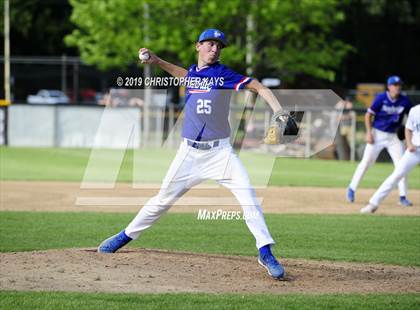 Thumbnail 1 in Nashville vs. Fairfield (IHSA 2A Sectional Semifinal) photogallery.
