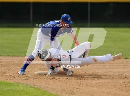 Thumbnail 2 in Nashville vs. Fairfield (IHSA 2A Sectional Semifinal) photogallery.