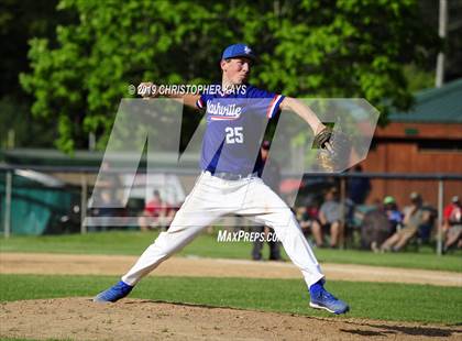 Thumbnail 3 in Nashville vs. Fairfield (IHSA 2A Sectional Semifinal) photogallery.