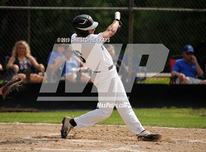 Thumbnail 2 in Nashville vs. Fairfield (IHSA 2A Sectional Semifinal) photogallery.