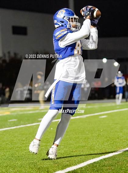 Thumbnail 2 in Wilcox vs. Serra photogallery.