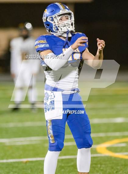 Thumbnail 1 in Wilcox vs. Serra photogallery.