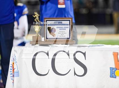Thumbnail 1 in Wilcox vs. Serra photogallery.