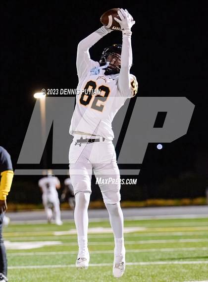 Thumbnail 3 in Wilcox vs. Serra photogallery.