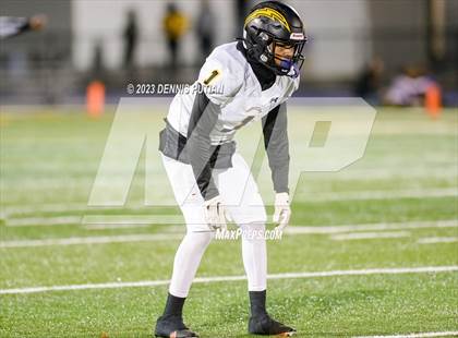 Thumbnail 3 in Wilcox vs. Serra photogallery.