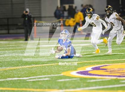 Thumbnail 1 in Wilcox vs. Serra photogallery.