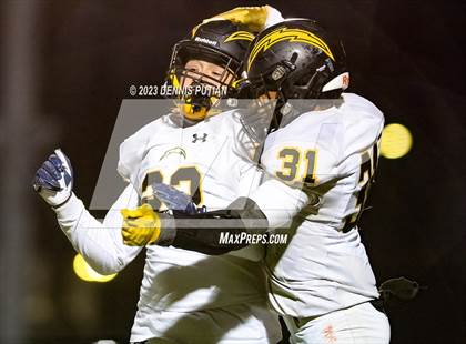 Thumbnail 1 in Wilcox vs. Serra photogallery.