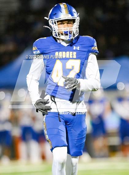 Thumbnail 2 in Wilcox vs. Serra photogallery.