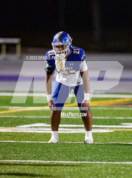 Thumbnail 2 in Wilcox vs. Serra photogallery.