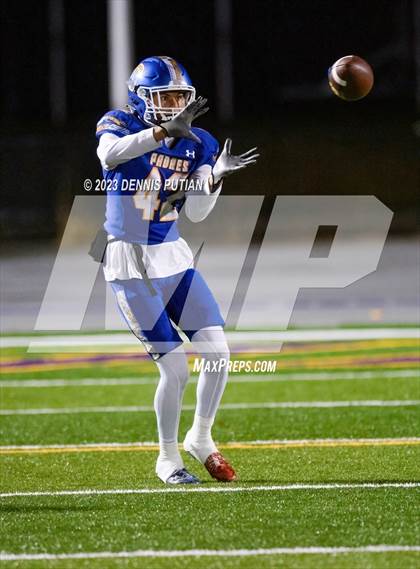 Thumbnail 2 in Wilcox vs. Serra photogallery.