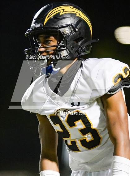 Thumbnail 2 in Wilcox vs. Serra photogallery.