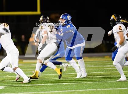 Thumbnail 2 in Wilcox vs. Serra photogallery.