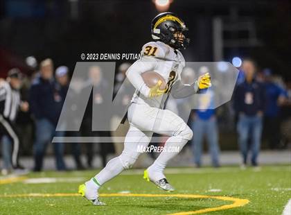 Thumbnail 2 in Wilcox vs. Serra photogallery.