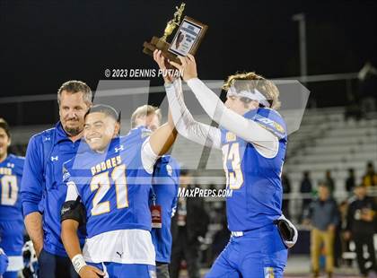 Thumbnail 1 in Wilcox vs. Serra photogallery.