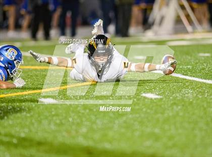 Thumbnail 3 in Wilcox vs. Serra photogallery.