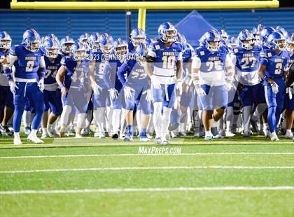 Thumbnail 3 in Wilcox vs. Serra photogallery.