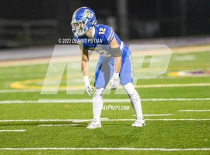 Thumbnail 3 in Wilcox vs. Serra photogallery.