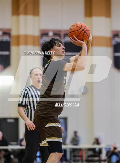 Thumbnail 2 in Hopedale vs Westport (MIAA Division 5 Semifinal) photogallery.
