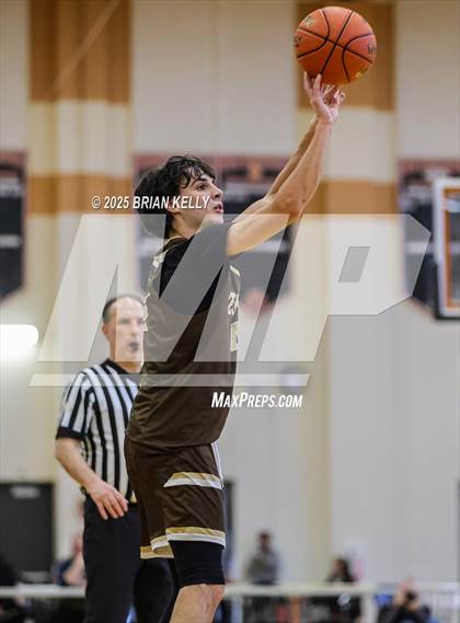 Thumbnail 3 in Hopedale vs Westport (MIAA Division 5 Semifinal) photogallery.