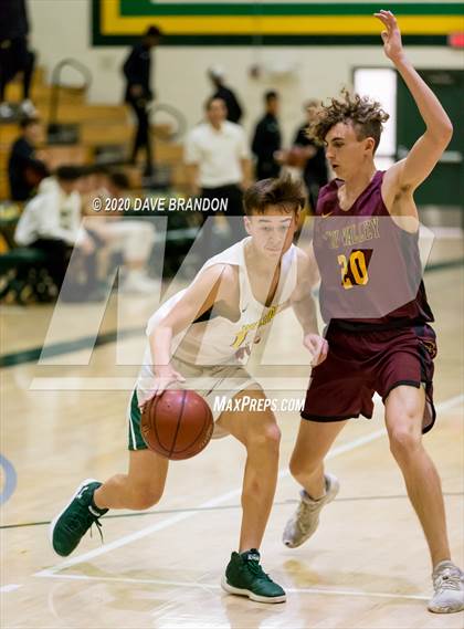 Thumbnail 2 in Simi Valley @ Moorpark photogallery.