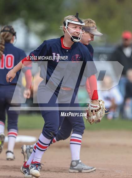 Thumbnail 1 in Hillcrest vs Pocatello (IHSAA 4A State Tournament) photogallery.