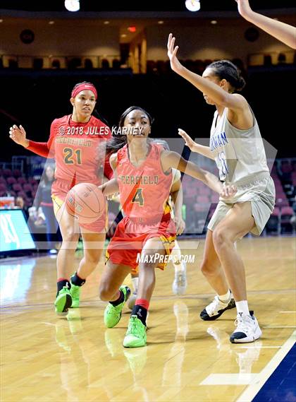 Thumbnail 3 in Deerfield Beach vs. Bishop Gorman (Tarkanian Classic) photogallery.