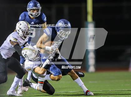Thumbnail 1 in Calabasas vs Sierra Canyon photogallery.