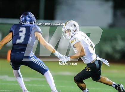 Thumbnail 2 in Calabasas vs Sierra Canyon photogallery.