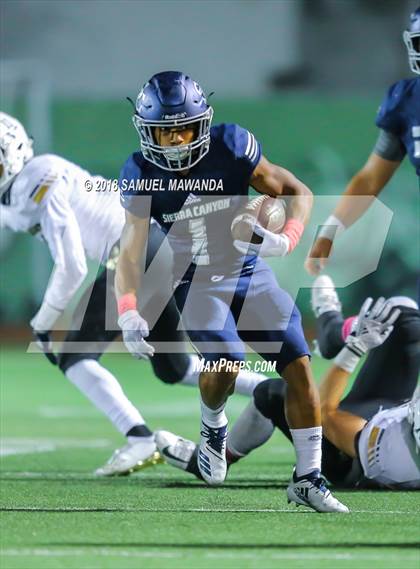 Thumbnail 1 in Calabasas vs Sierra Canyon photogallery.