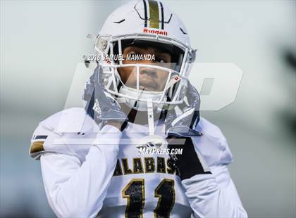 Thumbnail 2 in Calabasas vs Sierra Canyon photogallery.