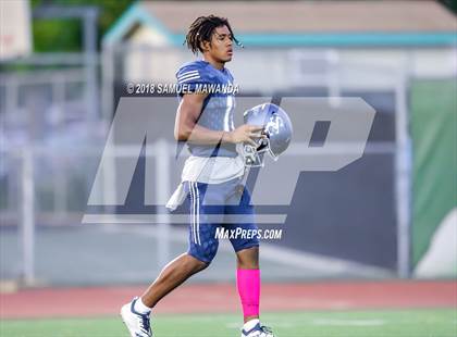 Thumbnail 3 in Calabasas vs Sierra Canyon photogallery.