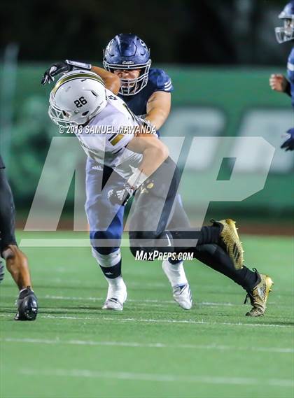 Thumbnail 2 in Calabasas vs Sierra Canyon photogallery.