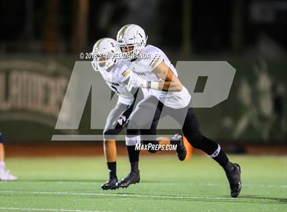 Thumbnail 2 in Calabasas vs Sierra Canyon photogallery.