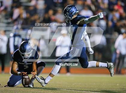 Thumbnail 1 in Calabasas vs Sierra Canyon photogallery.