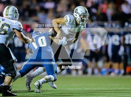 Thumbnail 2 in Calabasas vs Sierra Canyon photogallery.