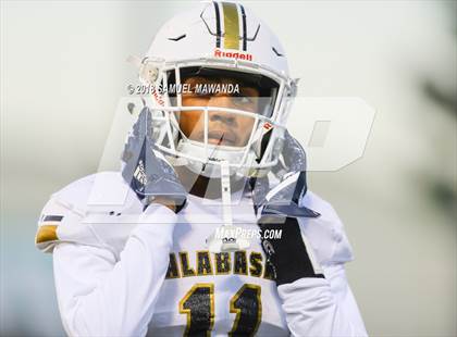 Thumbnail 3 in Calabasas vs Sierra Canyon photogallery.