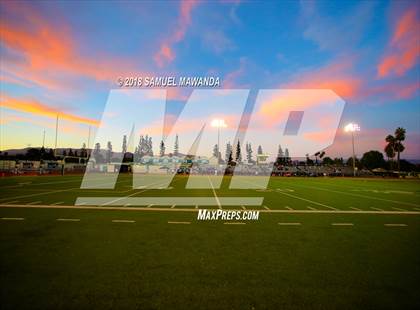 Thumbnail 3 in Calabasas vs Sierra Canyon photogallery.