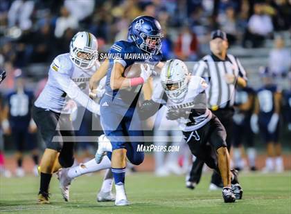 Thumbnail 3 in Calabasas vs Sierra Canyon photogallery.