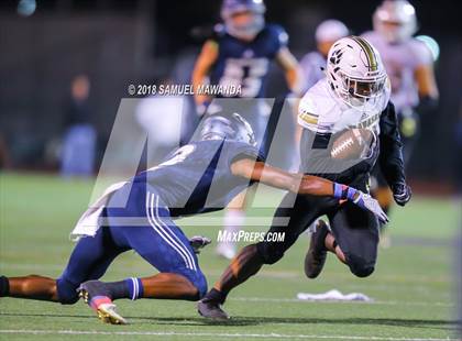 Thumbnail 1 in Calabasas vs Sierra Canyon photogallery.