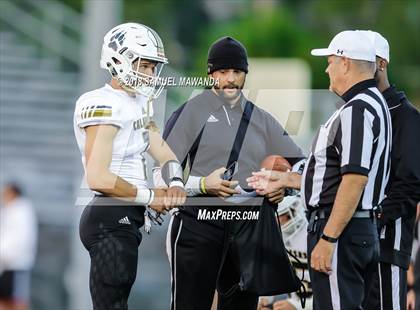 Thumbnail 3 in Calabasas vs Sierra Canyon photogallery.