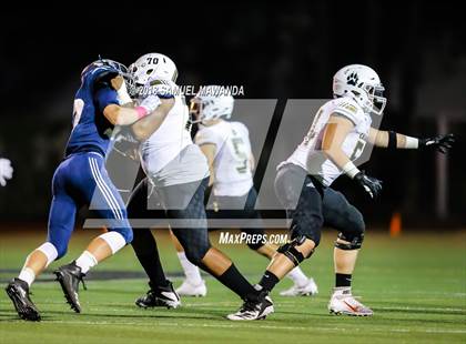 Thumbnail 2 in Calabasas vs Sierra Canyon photogallery.