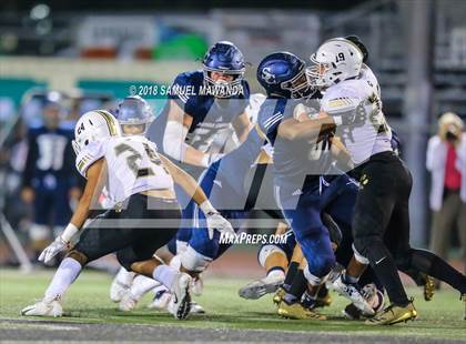 Thumbnail 2 in Calabasas vs Sierra Canyon photogallery.