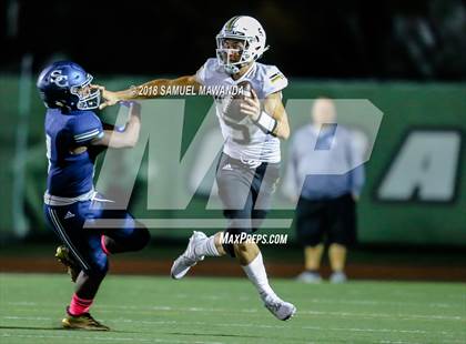 Thumbnail 1 in Calabasas vs Sierra Canyon photogallery.